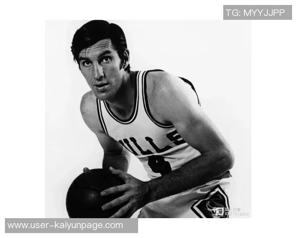 怀念传奇球员迈克尔雷理查德森逝世享年70岁致敬其辉煌篮球生涯 怀念传奇球员迈克尔雷理查德森逝世享年70岁致敬其辉煌篮球生涯